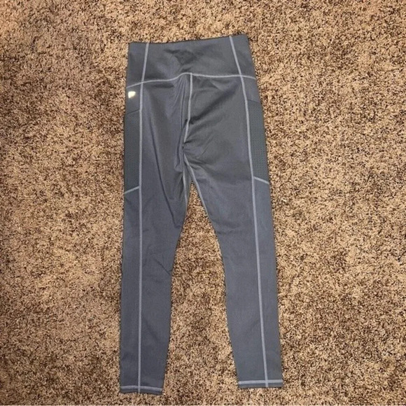 NWT Fabletics Motion365 Ultra High-Waisted Contrast Legging Size Small ❤️ - Picture 2 of 6